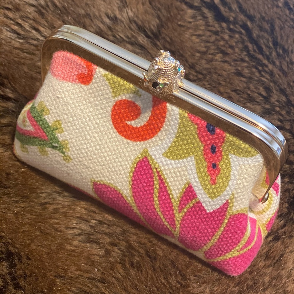 Spartina Small Pouch with Bee Hive Clasp